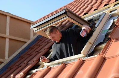 Pose de fenêtres de toit Velux à Colincamps